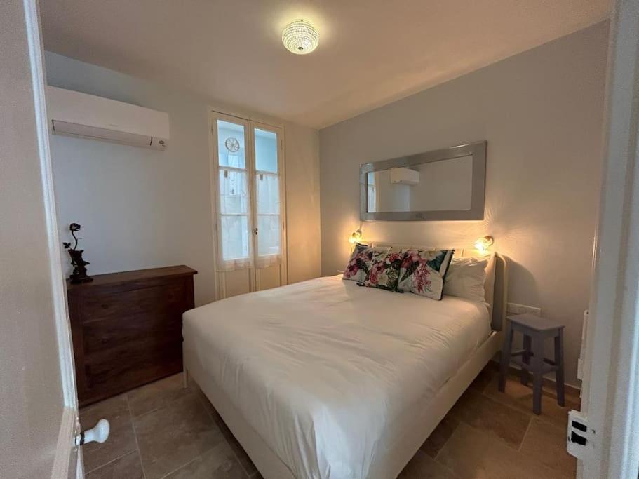 Rossetti Rosa Vieux 2 Bed * Nizza