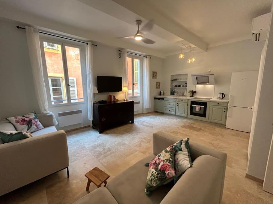Rossetti Rosa Vieux 2 Bed Appartamento *